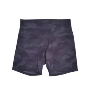 Lululemon Athletica Camo Bike Shorts
- Black Size 8